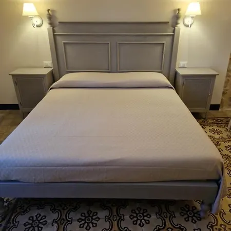 ベッド・アンド・ブレックファスト B＆b ロルト スル テット