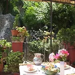L'orto Sul Tetto Bed & Breakfast 4*