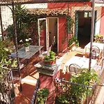 L'orto Sul Tetto Bed & Breakfast 4*
